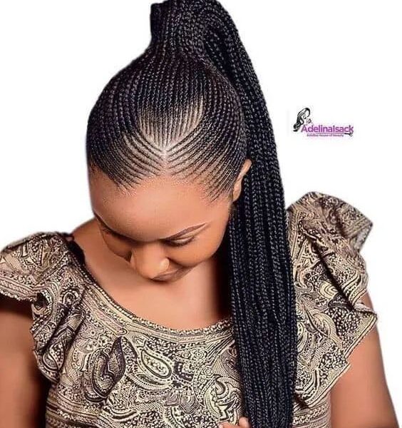 Ghana Weaving Unveiled: A Fashionable Twist to Traditional Elegance