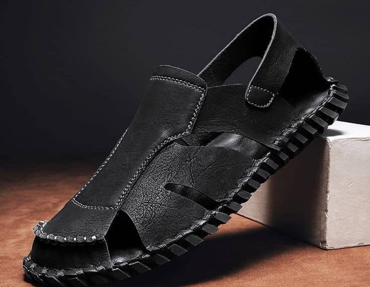 Striding in Style: A Guide to Men’s Fashion Sandals